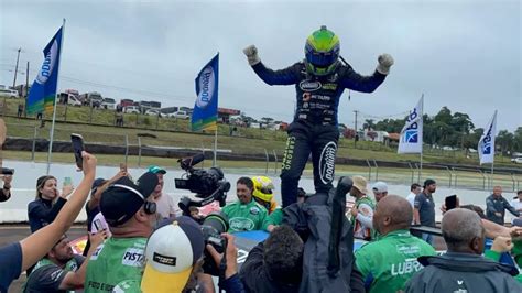 Felipe Massa vence pela primeira vez na Stock Car Vídeo Dailymotion