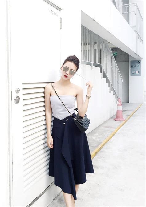 Nhan sắc hot girl hàng không cổ vũ World Cup 4 năm trước giờ ra sao