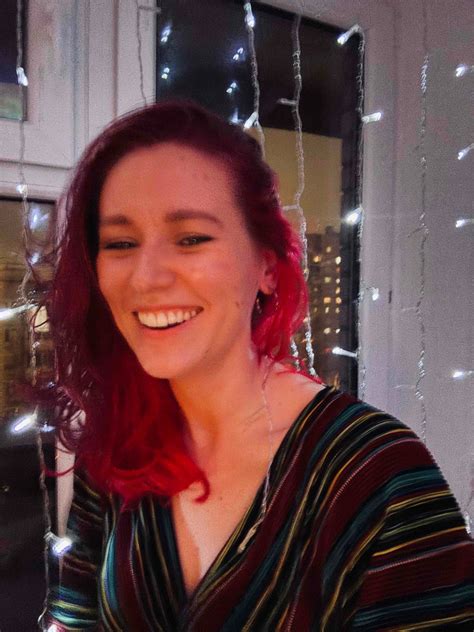 Tiana 🎩👒 (@tiana) on Farcaster