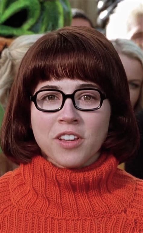 Pin By Brad Heitmeyer On Pretty Ladies Linda Cardellini Velma Scooby