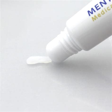 Лечебный крем для губ при хейлите и трещинах Rohto Mentholatum купить