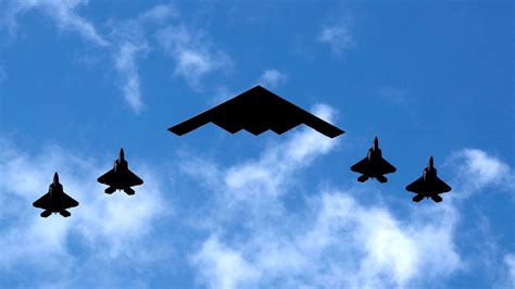 What is the B-2 bomber the US deployed against the Houthis in Yemen ...