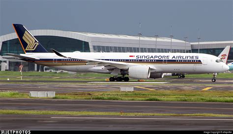 9V SML Airbus A350 941 Singapore Airlines Endrow Lubis JetPhotos