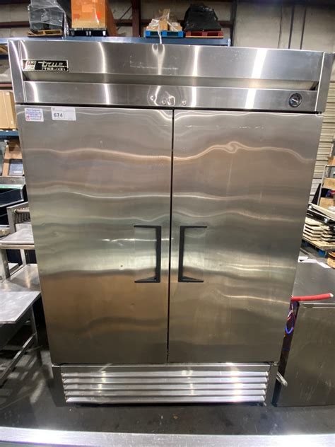 True T 49f Reach In Freezer Stainless Steel Commercial 2 Door Vision Equipment