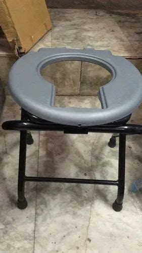 Stainless Steel Hospital Commode Chair At Rs 475 In Lucknow Id