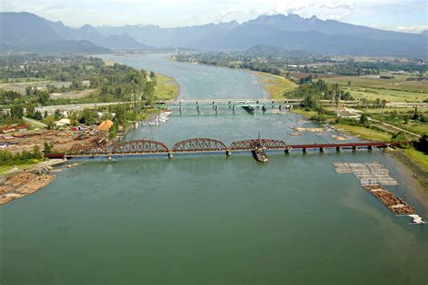 Pitt River Canadian Pacific Railway Bridge In Port Colquitlam Bc Canada Bridge Reviews