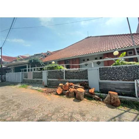 Dijual Rumah Bekas Luas 297 M2 Siap Huni Di Tirta Kencana Pesantren Di