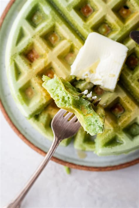 Pandan Waffles Made With Pandan Leaves Cooking Therapy