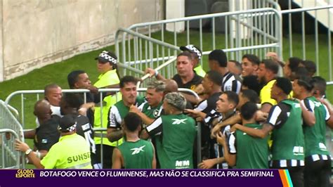 V Deo Botafogo Vence O Fluminense Mas N O Se Classifica Para A