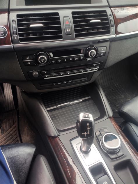 Коленные подушки от x6 — BMW X5 (E70), 3,5 л, 2011 года | стайлинг | DRIVE2