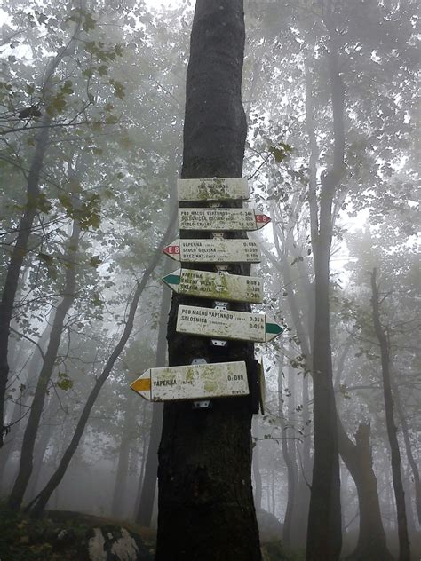 Rozcestie pod Vápennou Rozcestí Turistika cz