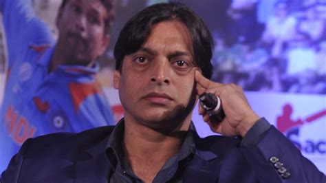 Shoaib Akhtar Faces Wrath Of Netizens For India Koi Tees Maarkhan Nahi