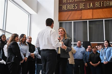 Reconoce Maru trayectoria del personal de la Secretaría de Hacienda