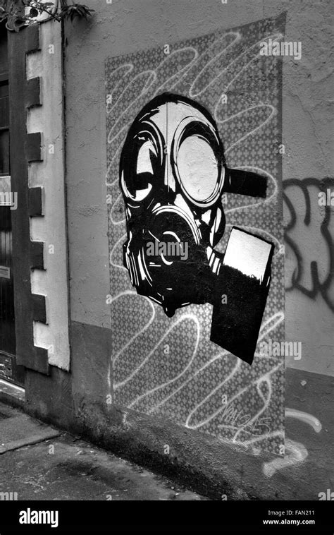 Graffiti Gas Mask By Wizard