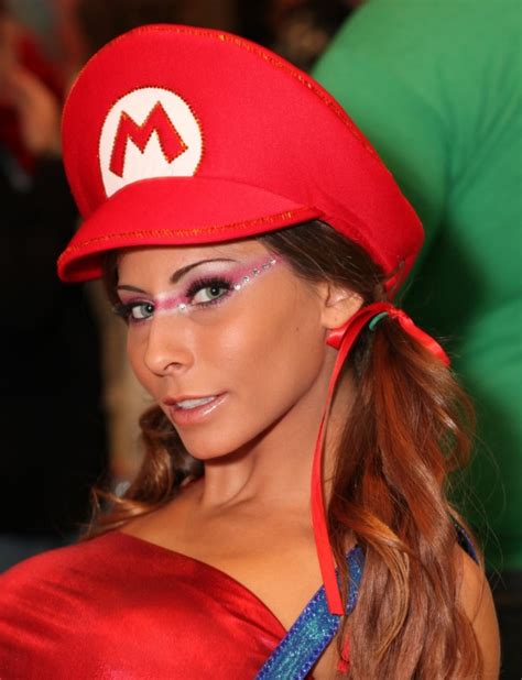 German Actress Madison Ivy The Secret To Staying Young Is Practicing Yoga Inews