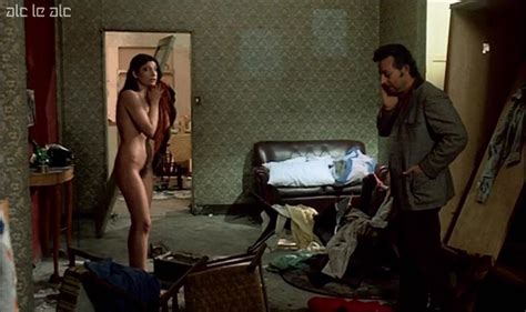 Naked Claudia Muzii In Scugnizzi