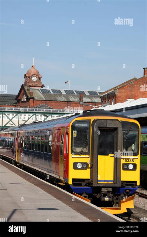 A train at Nottingham Station, Nottingham, England, U.K Stock Photo - Alamy