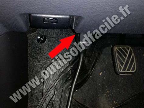 OBD Stecker In Fiat Sedici 2006 2014 Einfach Ihren Adapter Finden