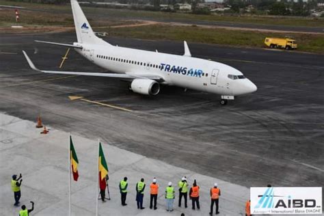 AEROPORT DE CAP SKIRRING Atterrissage réussi du premier avion battant