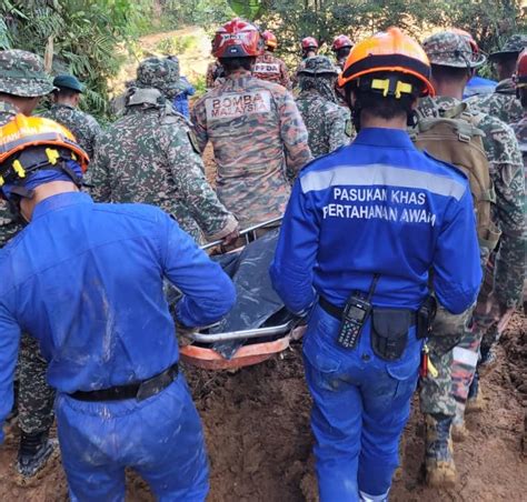 Mayat Terakhir Tanah Runtuh Batang Kali Ditemukan Dalam Beg Tidur