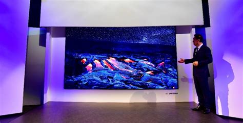 Samsung Shows Off 146 Inch Modular UHD TV At CES 2018