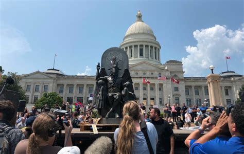 Photos Video Scores Attend Satanic Temple Rally At State Capitol The Arkansas Democrat