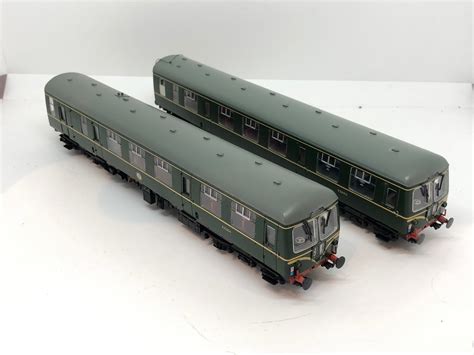 Bachmann OO 31 326 Class 105 2 Car DMU BR Green Whiskers NMS The