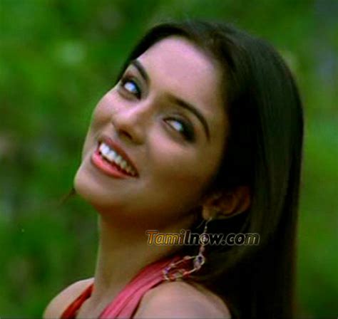 Asin In Pokkiri5 - Tamil Actress Asin Photos