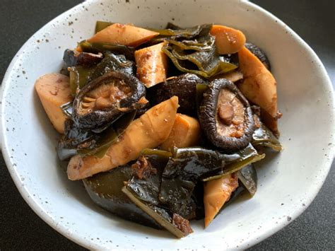 Simmered Kombu Kelp Shiitake Bamboo Shoot Hiroko S Recipes