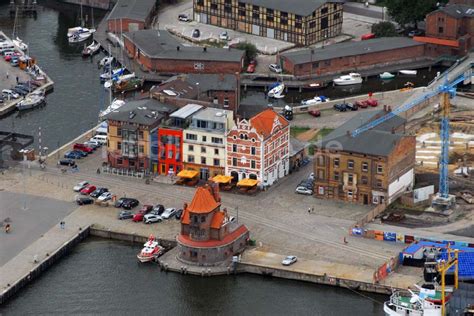 Warnem Nde Aus Der Vogelperspektive Blick Auf Ausbauarbeiten Am Hafen