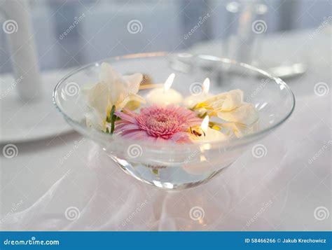 Floating Candles and Flowers Stock Photo - Image of decorate, floating: 58466266