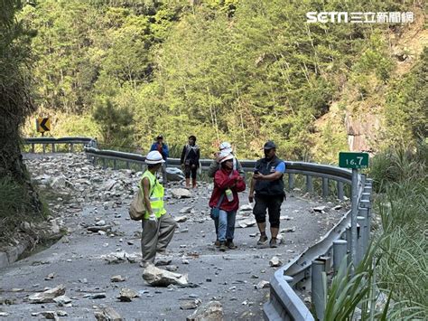 中橫便道狂下落石雨 受困6人獲救返谷關 鏡週刊 Mirror Media