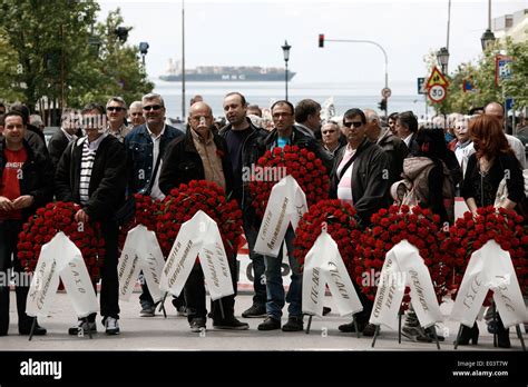 Thessaloniki Greece 1st May 2014 Protesters Hold Carnation Wreath