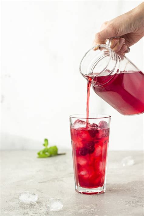 Super Simple Diy Starbucks Very Berry Hibiscus Refresher