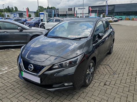 Nissan LEAF 2021 electric car owner review - Electric Road