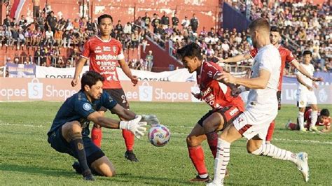 5 Pemain Bali United Dapat Kartu Kuning Saat Lawan Persik Kediri