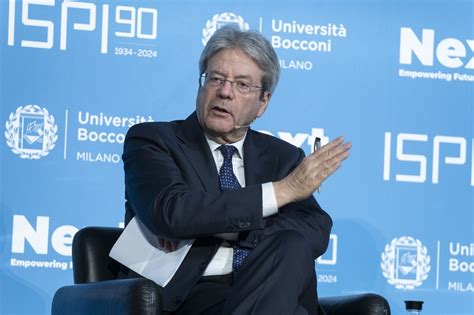 Perché le previsioni economiche della Commissione Ue e del governo su