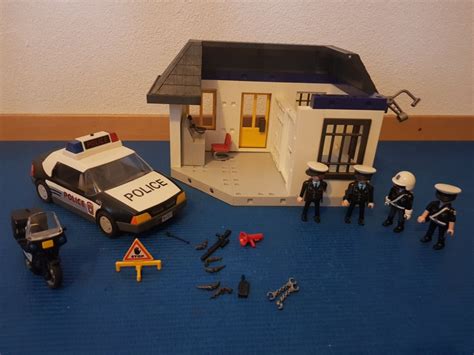 Poste De Police Avec V Hicules Playmobil Kaufen Auf Ricardo