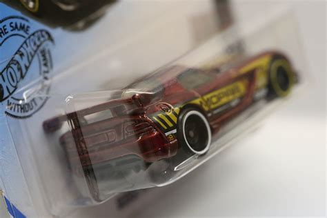 Plus Hot Wheels Dodge Viper Srt Acr Hw Race Day Ghc A Bonus Hot Wheel Push Pull Toys