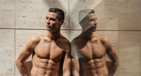 Italia Instagram Cristiano Ronaldo CR7 Presume De Su Musculatura