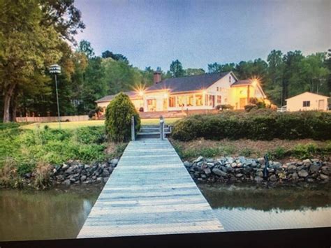 Gloucester County Virginiawaterfront And Horse Property Reduced