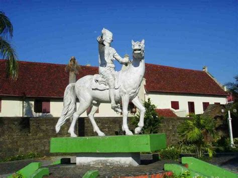 Mengenal Sejarah Kota Makassar Di Fort Rotterdam GoTravelly