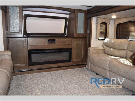 Cougar Fifth Wheel With Front Living Room Bryont Blog