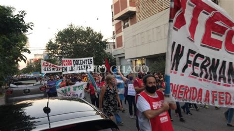 Masiva Marcha De Docentes En Resistencia En Reclamo De Mejoras Salariales