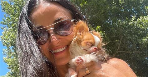 Demi Moore w skąpym bikini 60 lat i tak wyglądać przecież to skandal