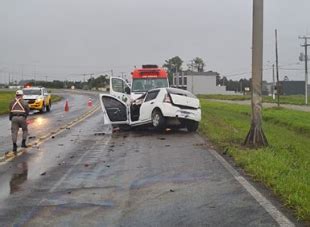 Uma Pessoa Morre E Outra Fica Ferida Em Acidente Na Estrada Do Mar