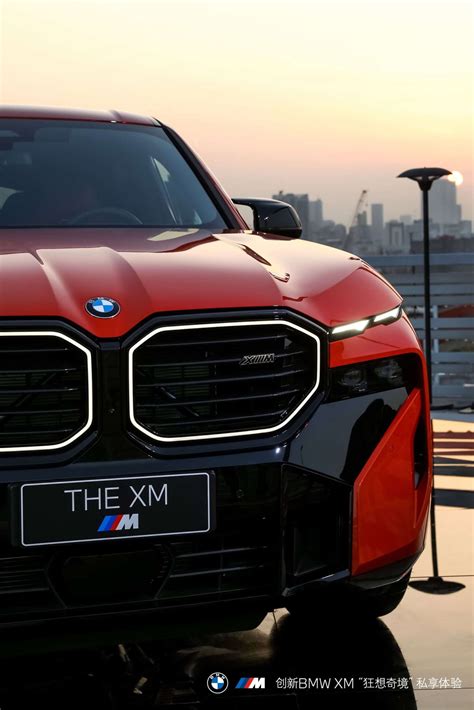 Bmw Xm In Toronto Rot Mit Shadow Line Erste Live Fotos