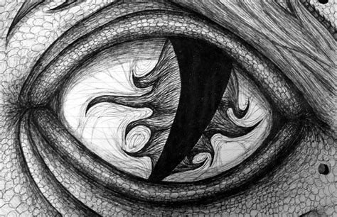 Dragon's Eye by Celirvaethil on DeviantArt | Dragon eye drawing, Dragon ...