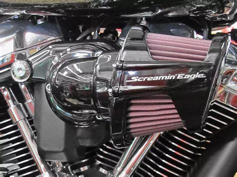 Installing The Screamin Eagle Milwaukee Eight Heavy Breather Hot