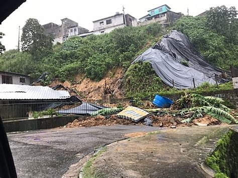 Chuvas Deixam Centenas De Desabrigados E Causam Mortes Em Cidades